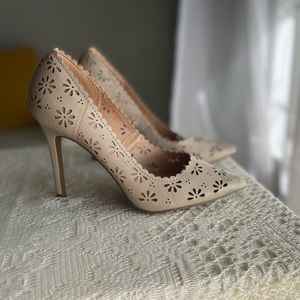 Lauren Conrad heels, size 8. Excellent condition.